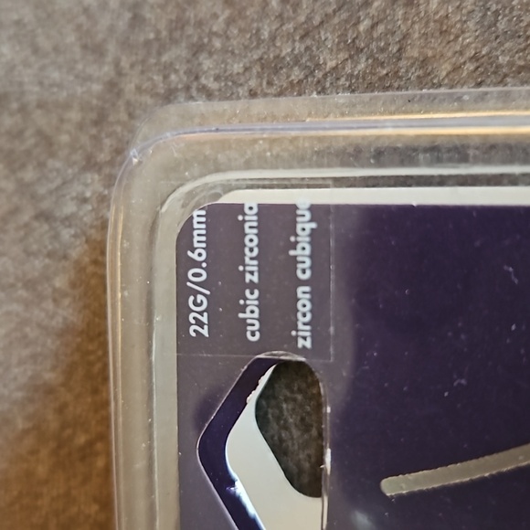 3/$30 CLAIRE'S Sterling Silver 925 Cubic Zirconia 22G .6mm Nose Ring - Picture 3 of 5